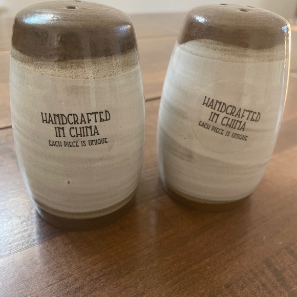 Handmade Ceramic Grey and Brown Salt and Pepper Shaker with Large Holes - Picture 4 of 6